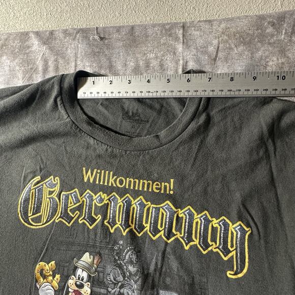 Vintage Epcot Germany World Showcase T-Shirt With Goofy & Mickey Graphic XL - Picture 6 of 7